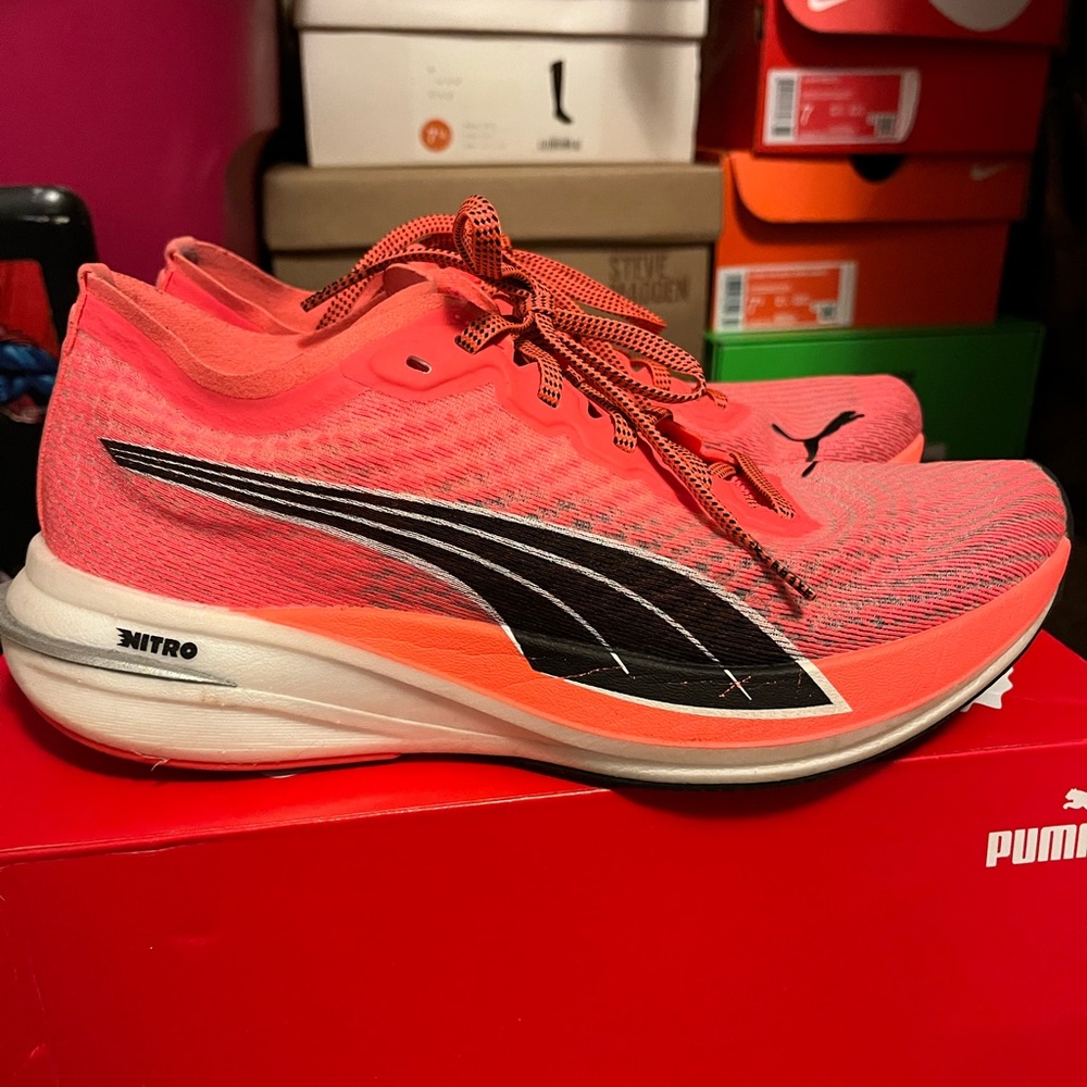 Womens puma running shoe